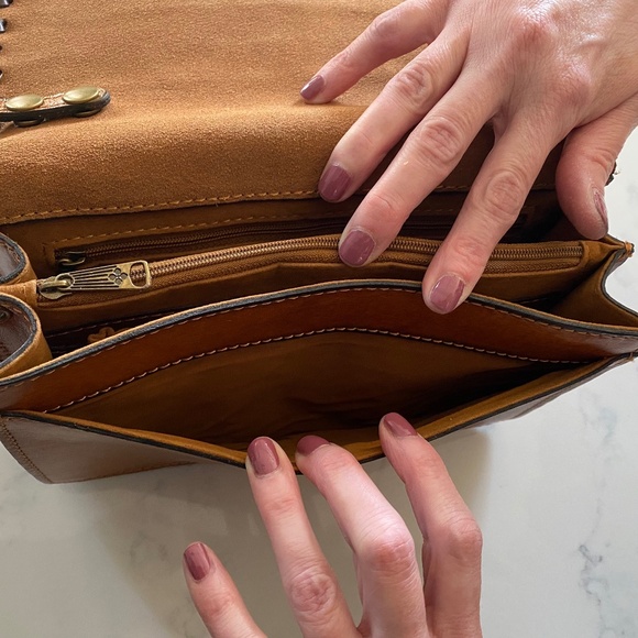 Patricia Nash - Brown Leather Lanza Crossbody Bag - BRAND NEW - Picture 4 of 16